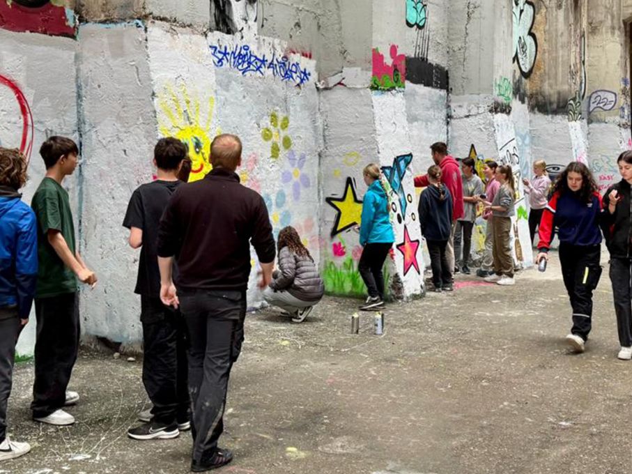 Das Attisholz-Areal ist die perfekte Location für ein solches Vorhaben. Sprayen soll geübt sein. Foto: Solothurner Kulturwoche